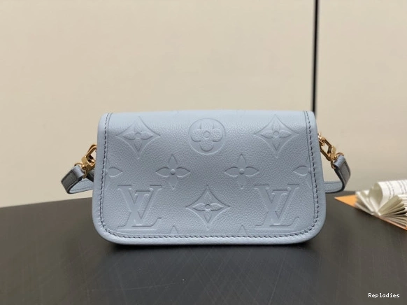 Cheap CM Diane-19*10.5*6 VUITTON LOUIS Nano 0824